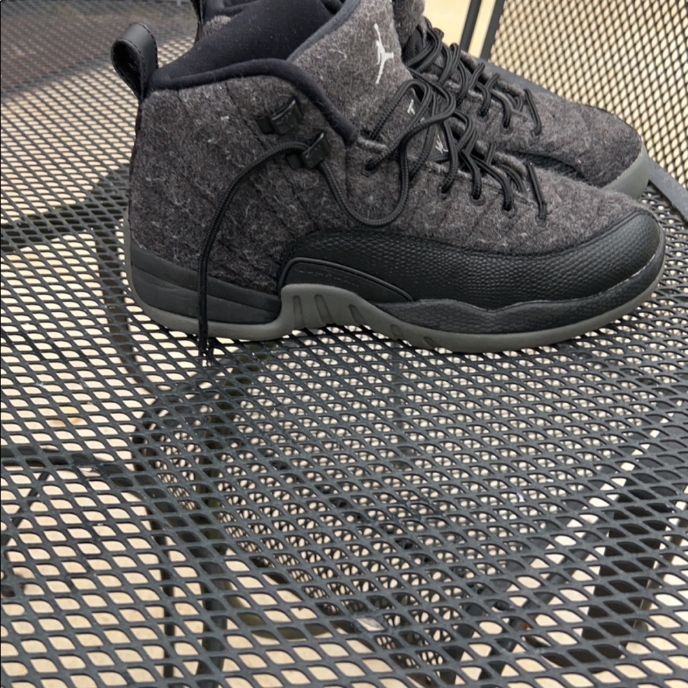 Air Jordan’s retro 12 - Picture 2 of 4